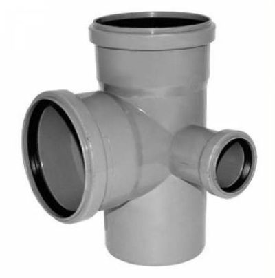 Пластиковый фитинг для канализационных труб