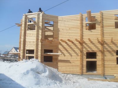 Строительство брусового дома в зимний период времени