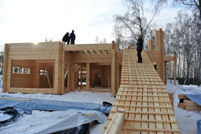 Строим дом из бруса зимой